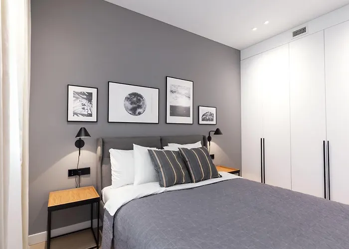 #Stayhere - Brand New & Ultra Modern 1Bdr Upscale Neighbourhood Paupys
